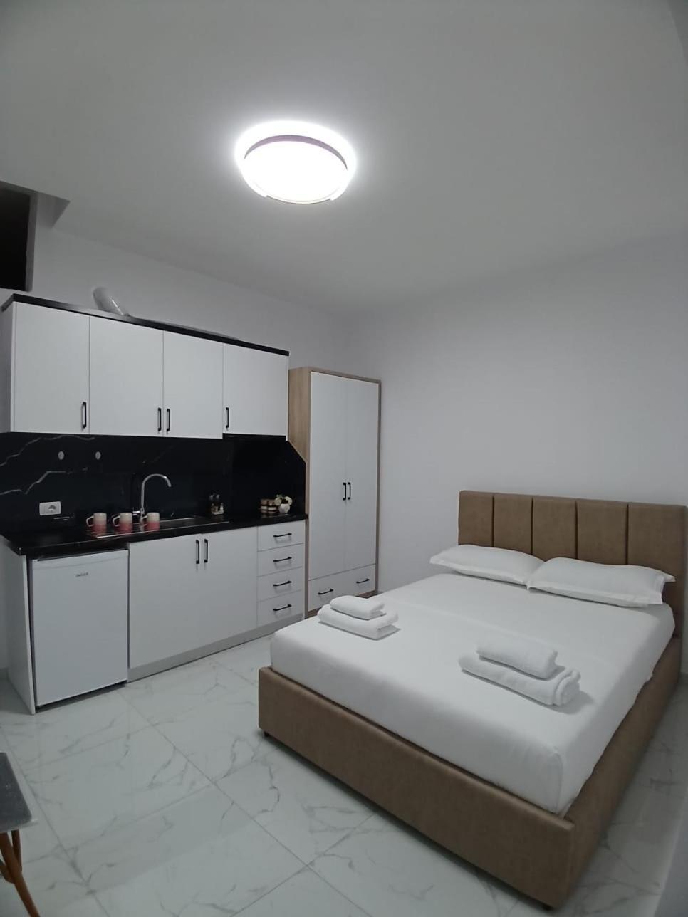 Aidens'S House 3 호텔 Vlorë 외부 사진